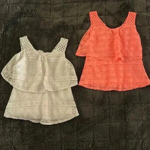 Set of two tank tops